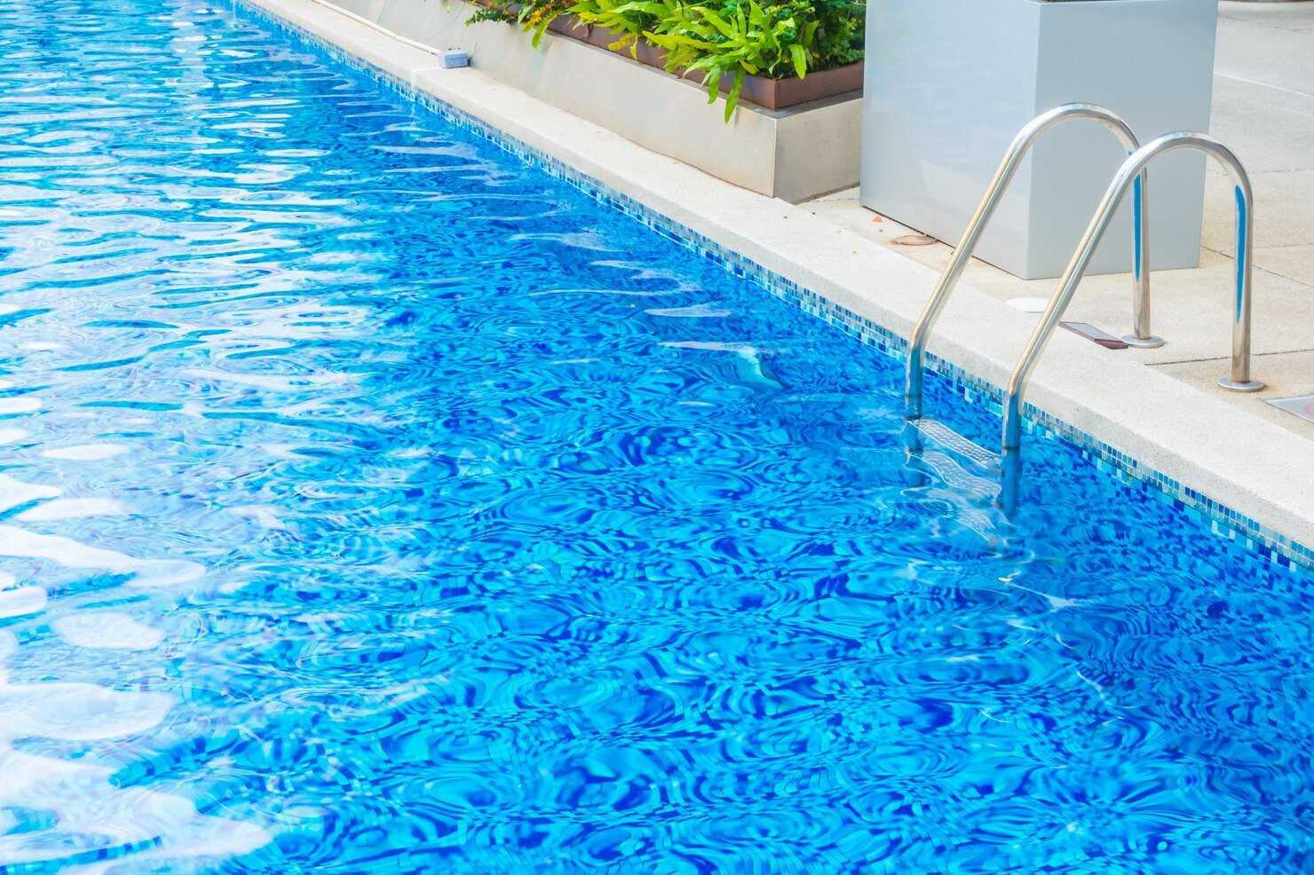 10 Services Every Swimming Pool Maintenance Company in Singapore Should Offer
